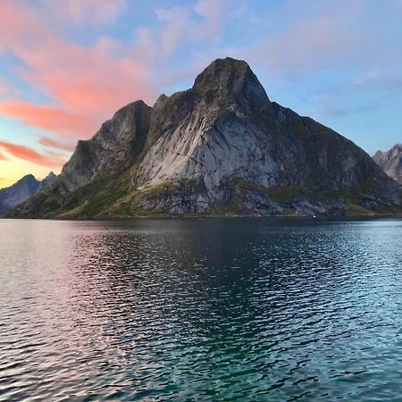 Reinefjorden Lodge Bagian luar foto